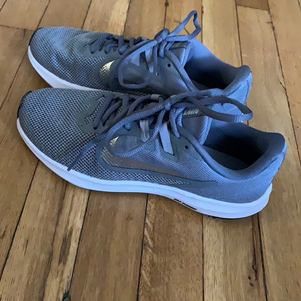 Nike Downshifters Grey